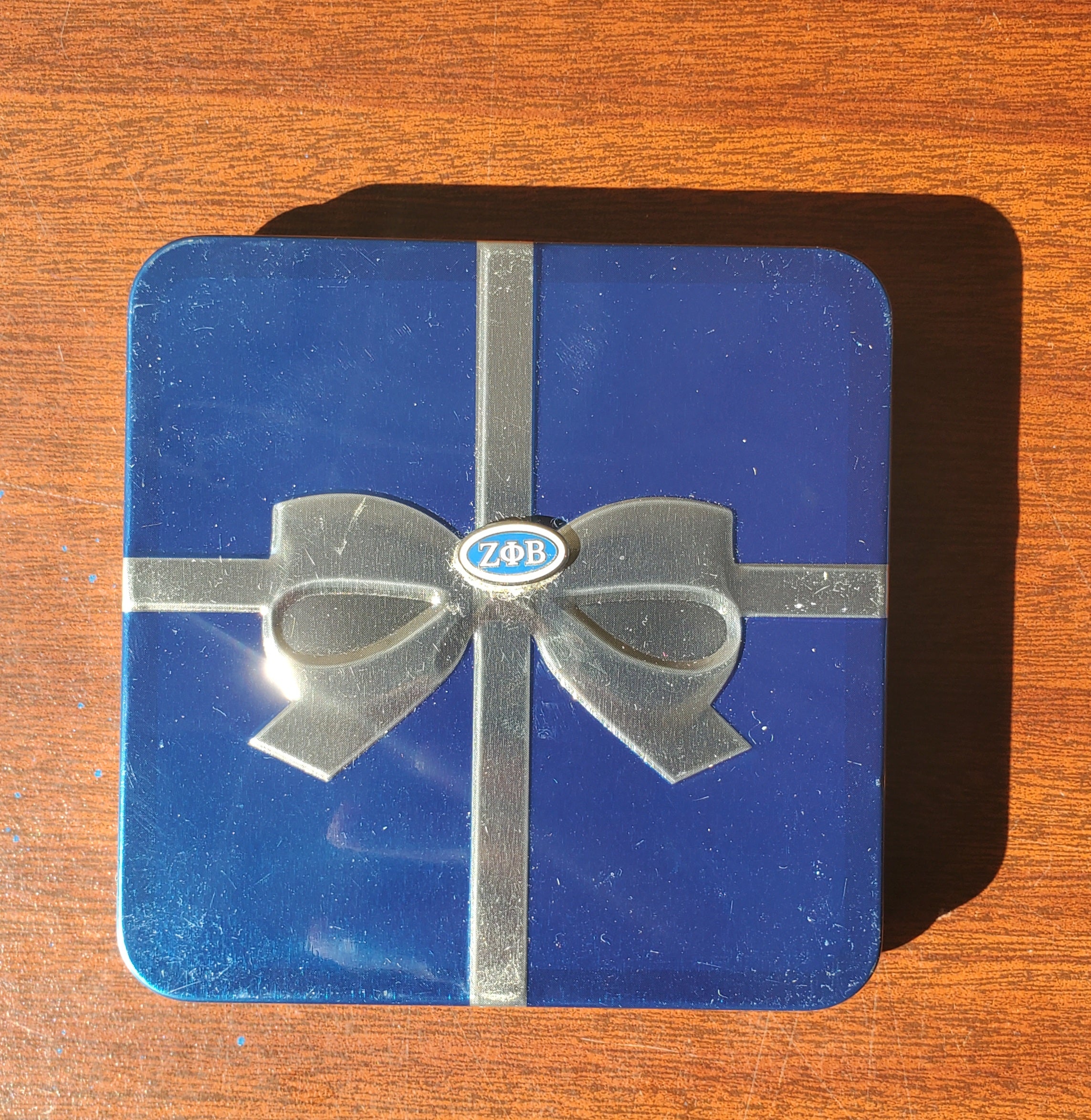 Zeta gift card tin