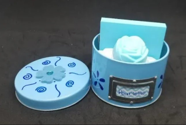Pearlette Tin Gift Set