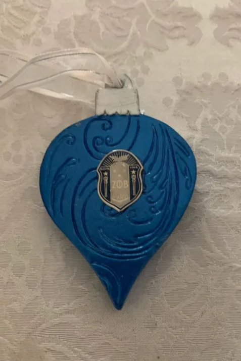 Ceramic bulb ornament