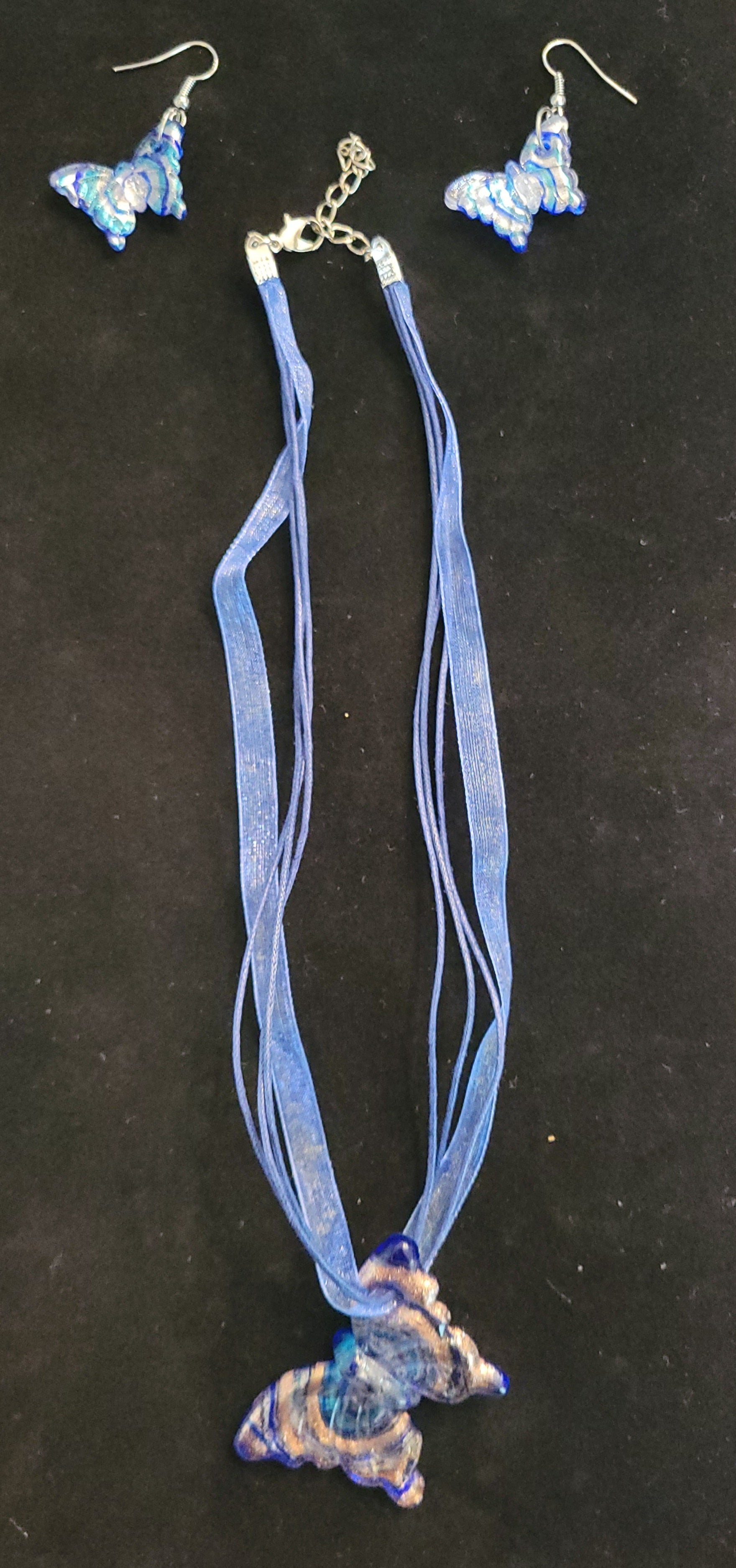 Glass jewelry set
