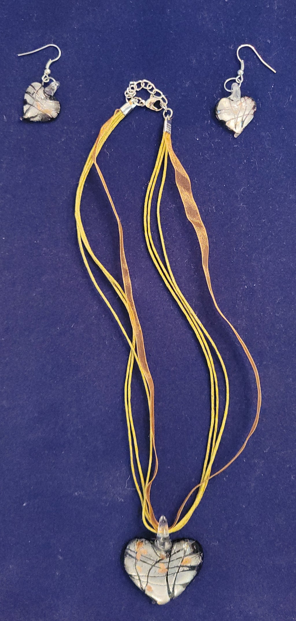 Glass jewelry set