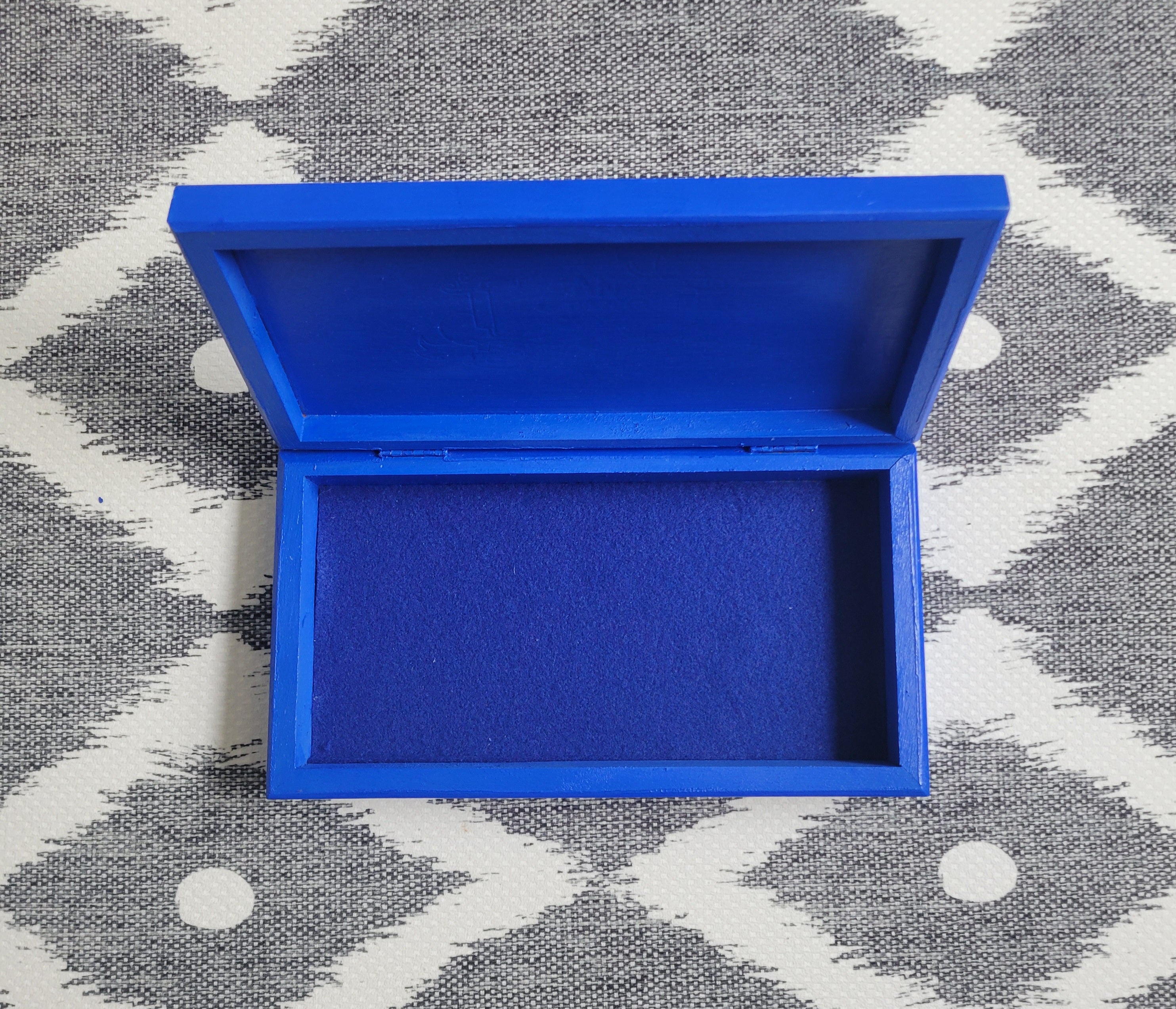 Large Zeta dove rhinestone box
