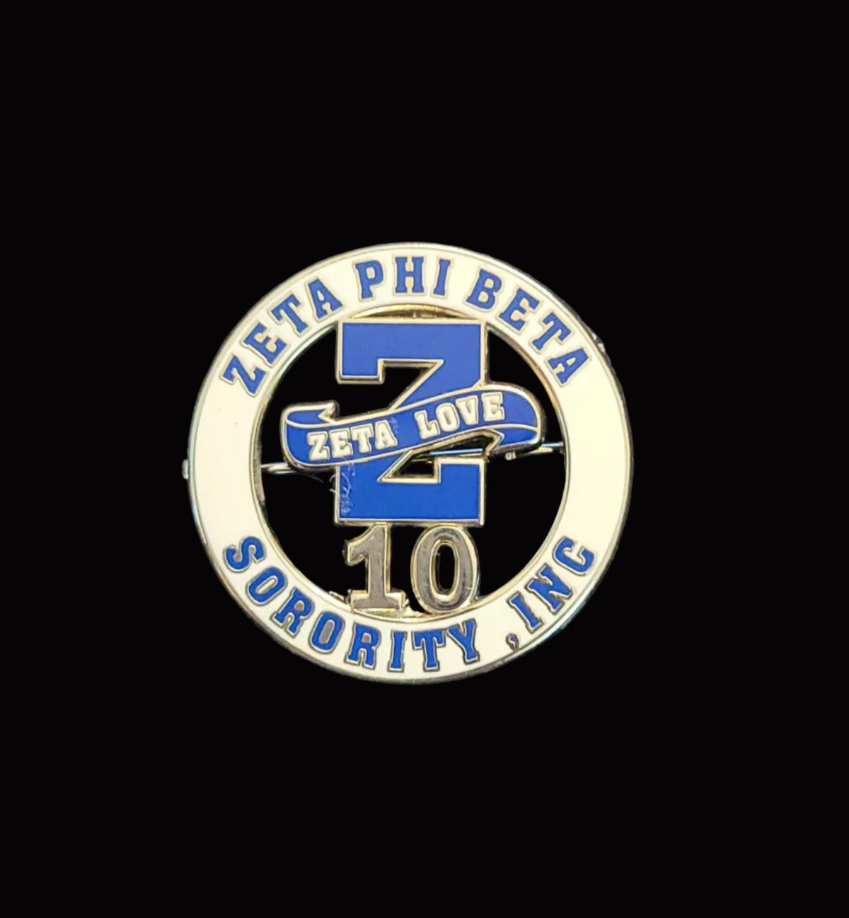 Zeta love 10 year lapel pin
