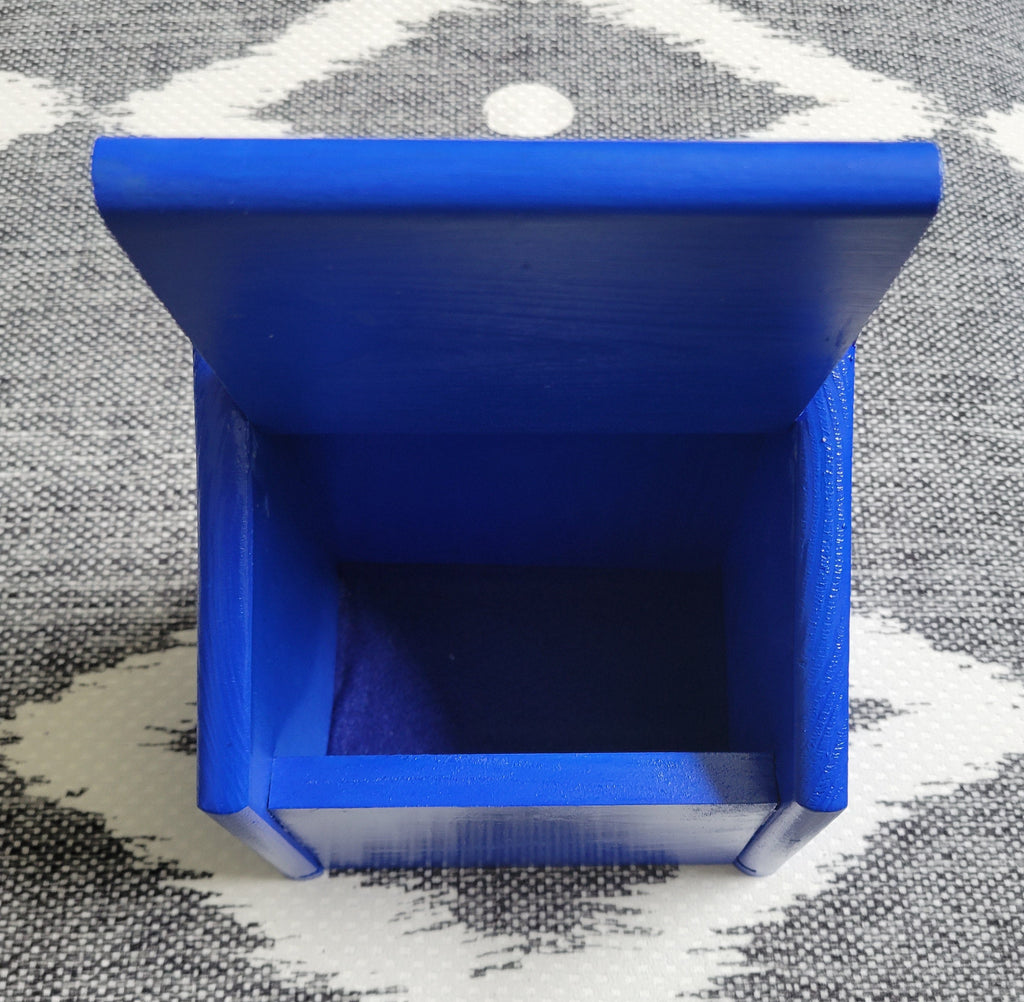 Zeta flip top jewelry box