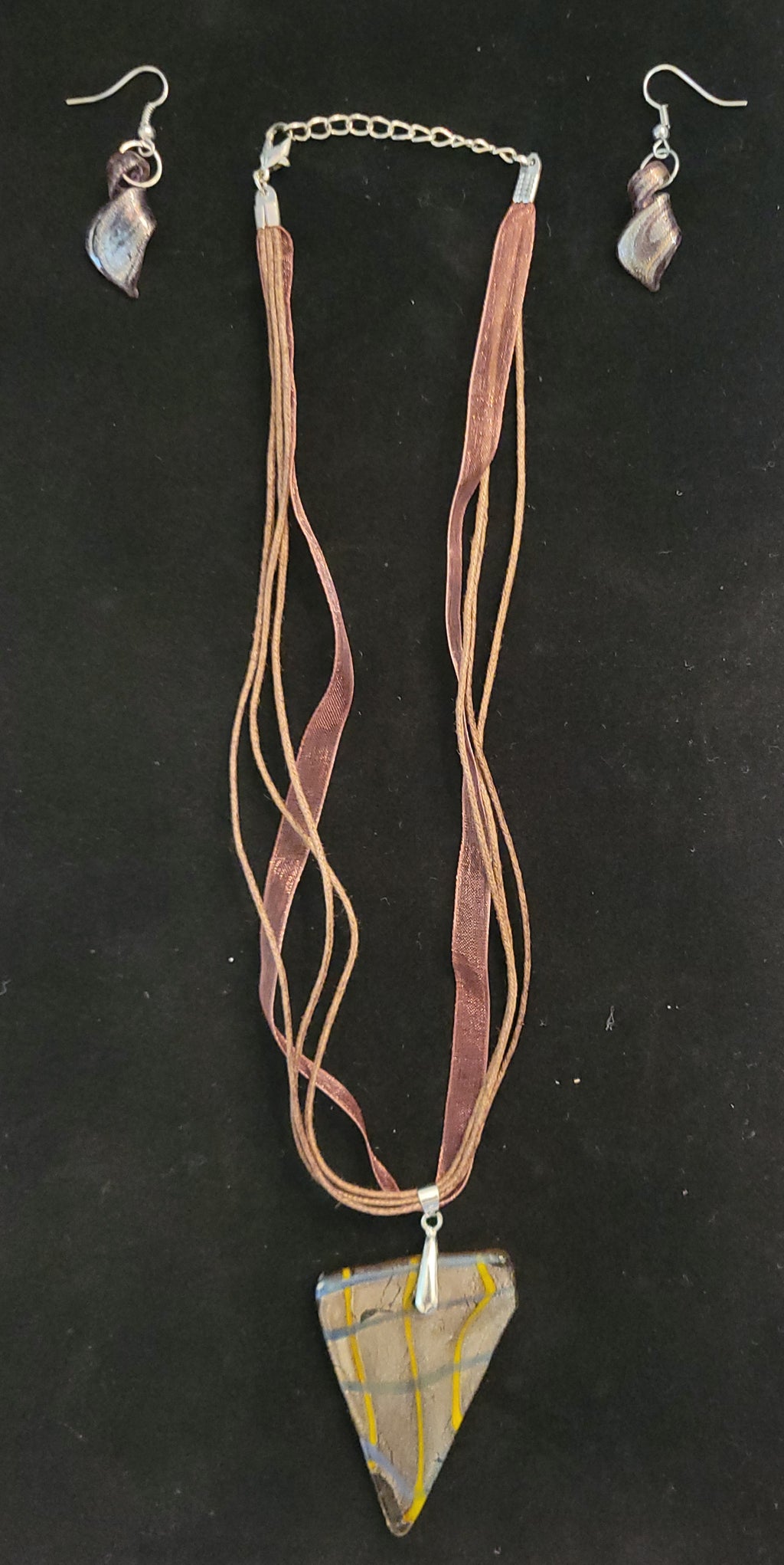 Glass jewelry set