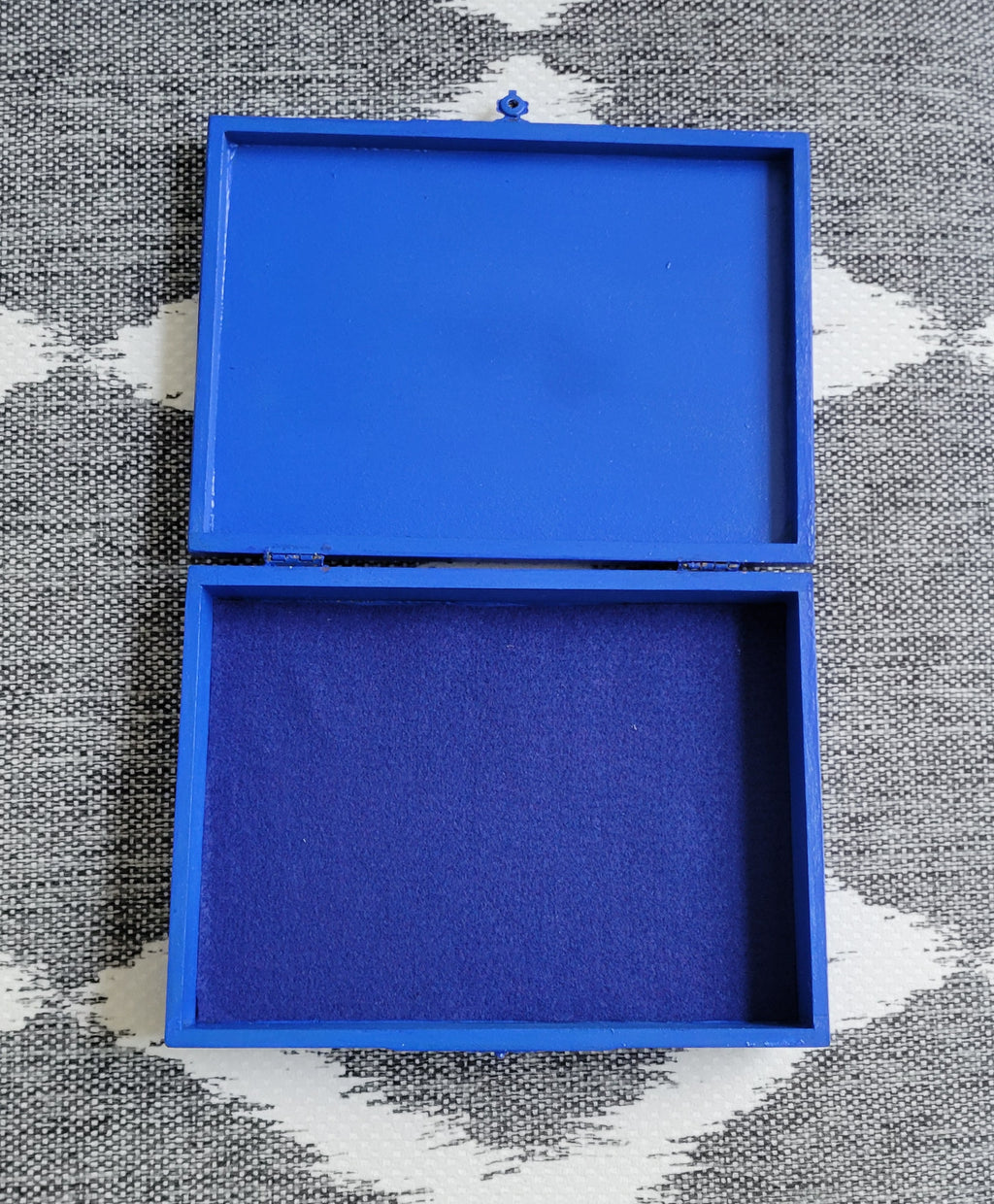 Zeta burst rhinestone jewelry box