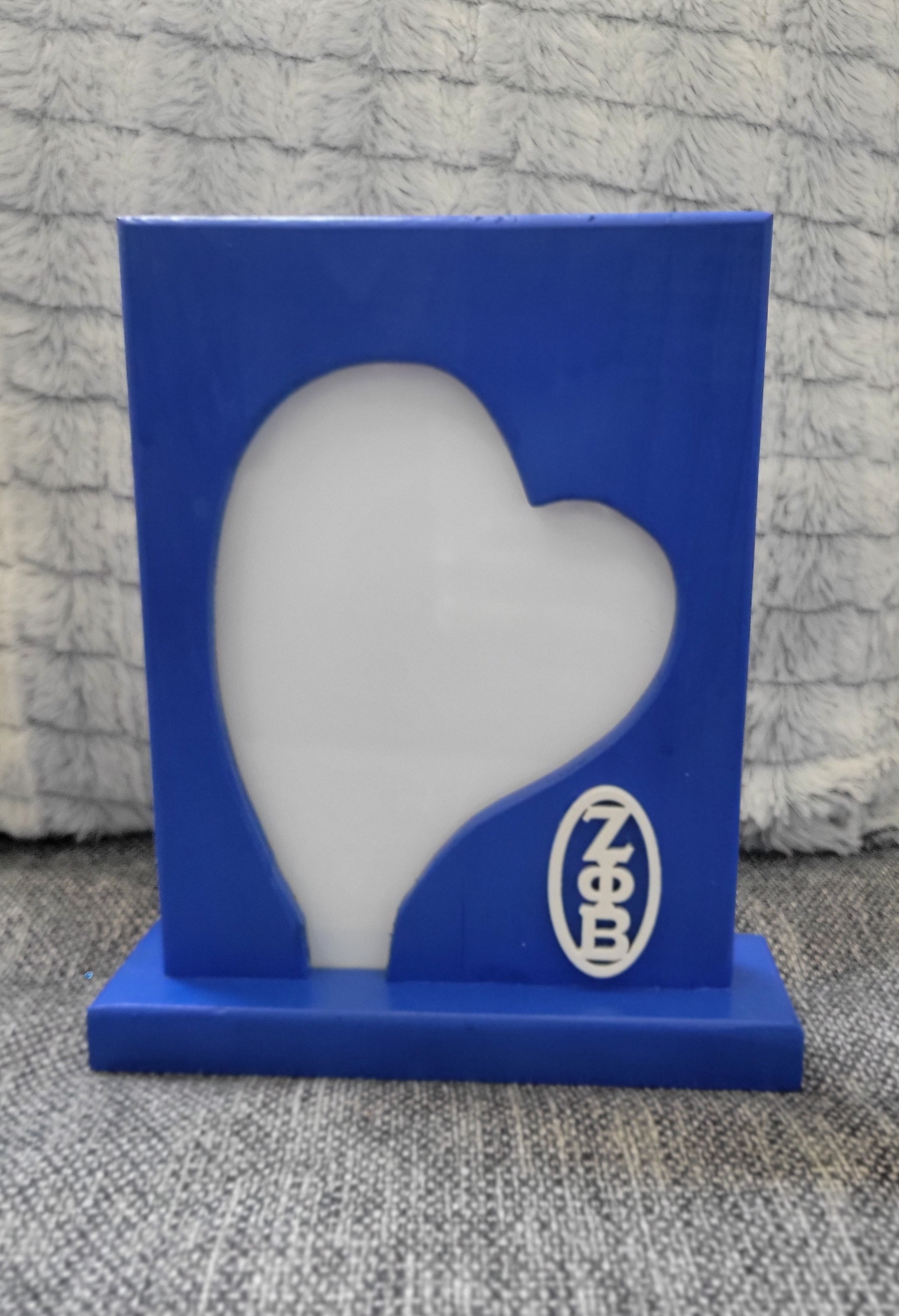 Large Zeta heart wooden picture frame